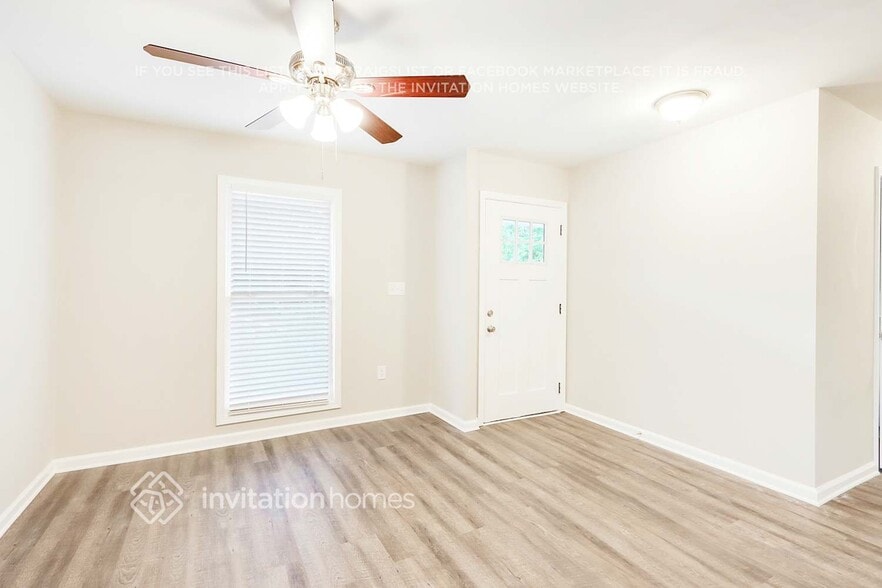 Building Photo - 3677 Glen Mora Dr