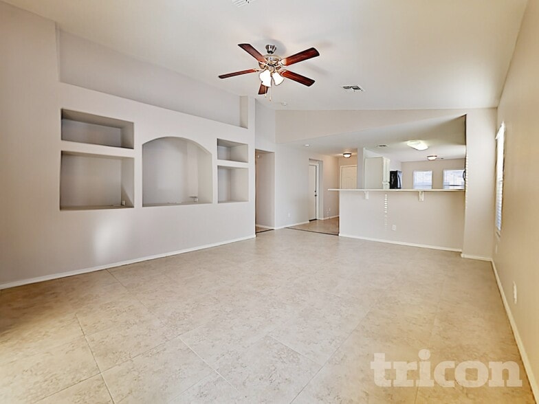Building Photo - 16189 W Mauna Loa Ln