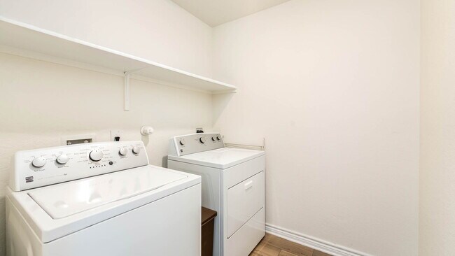 Building Photo - 8519 Adler Fall Ln