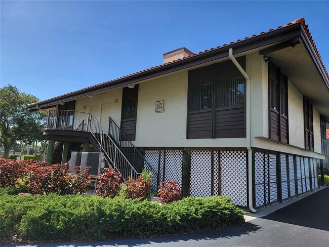 Building Photo - 1515 Pinellas Bayway S