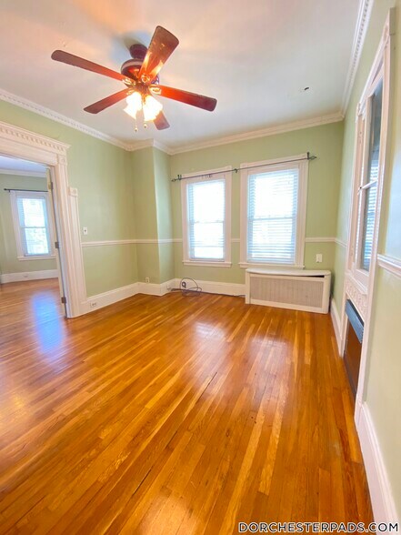 Building Photo - 369 Savin Hill Ave