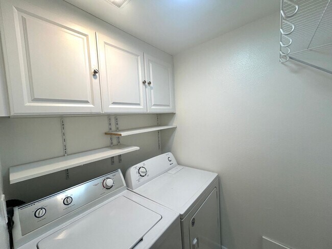 Building Photo - 12612 NE 119th St
