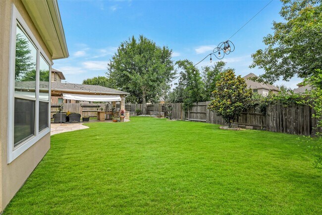 Building Photo - 28606 Rolling Ridge Dr