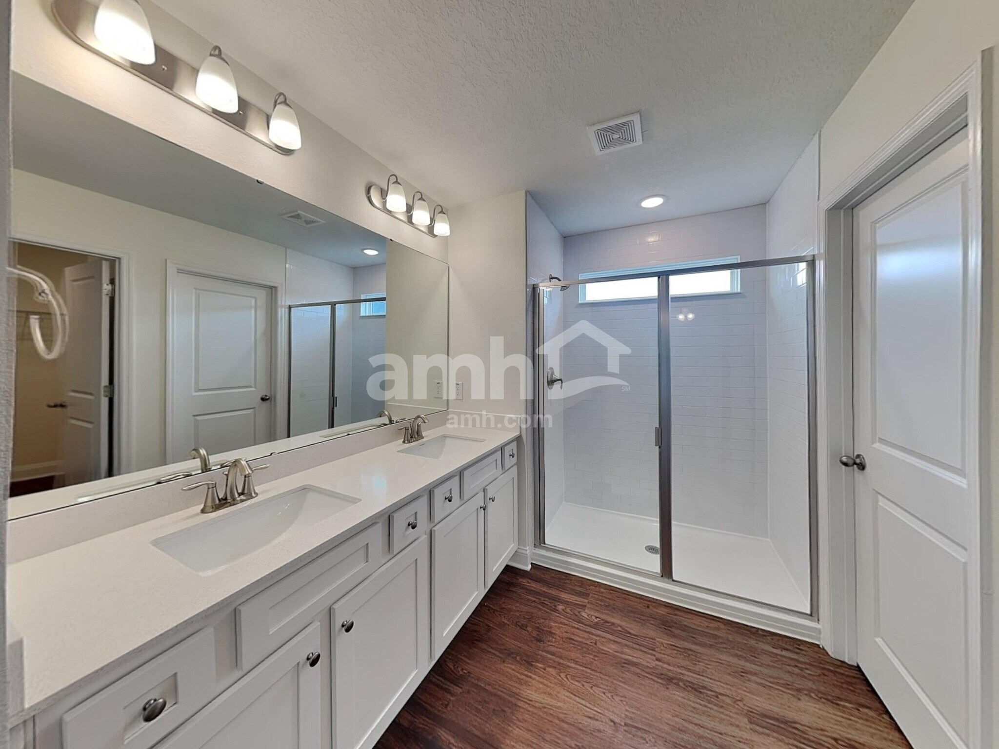 Building Photo - 6086 Little Blf Cir