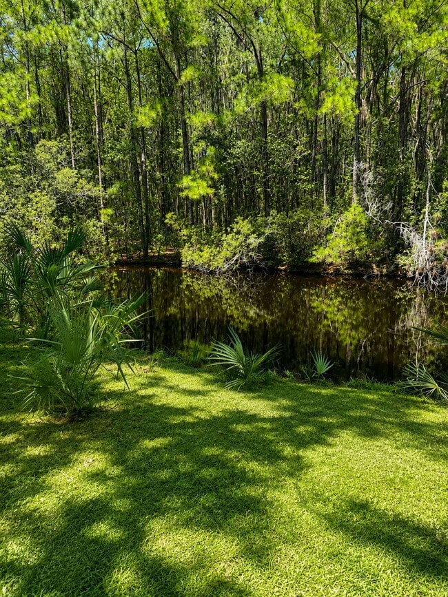 Building Photo - "Charming 3-Bed Waterfront Retreat with Scenic Views & Granite Countertops on Saint Helena Island"