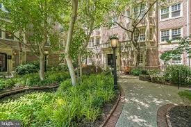 Building Photo - 4637 Pine St