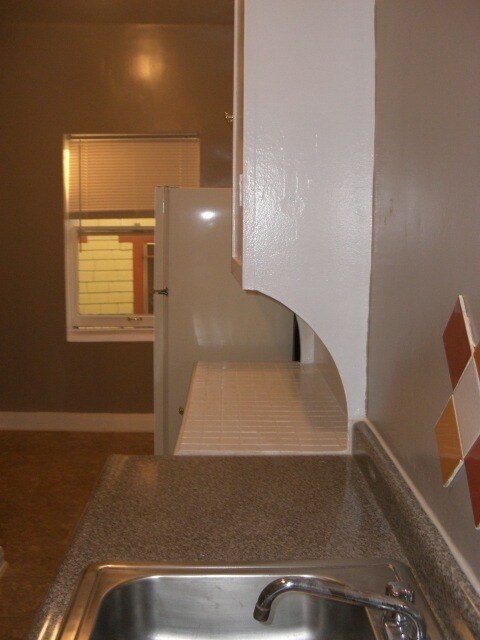 Building Photo - STUDIO $1495 LOS FELIZ HARDWOODS EXPOSED B...