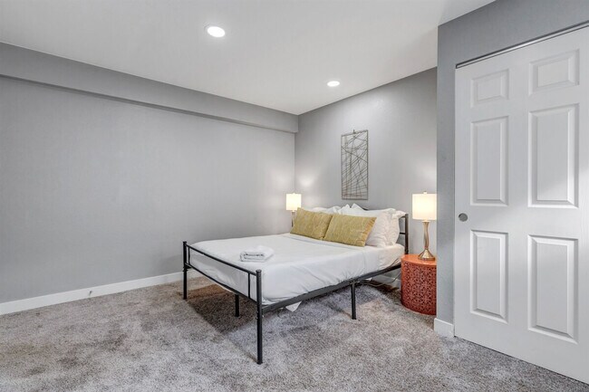 Building Photo - 4345 W 64th Ave