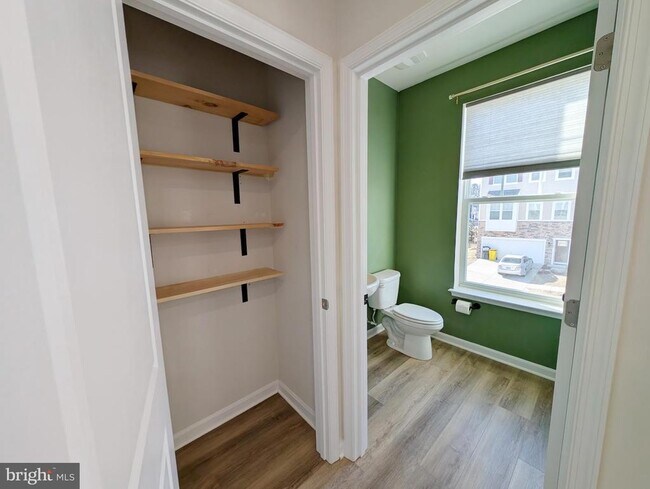 Building Photo - 3106 Laurel Hl Rd