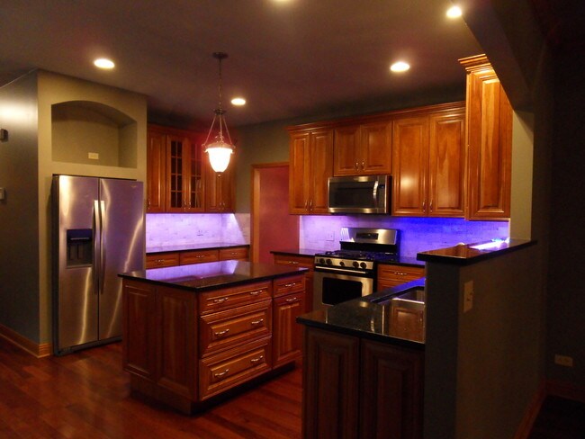 Building Photo - 1326 Walnut Ridge Dr