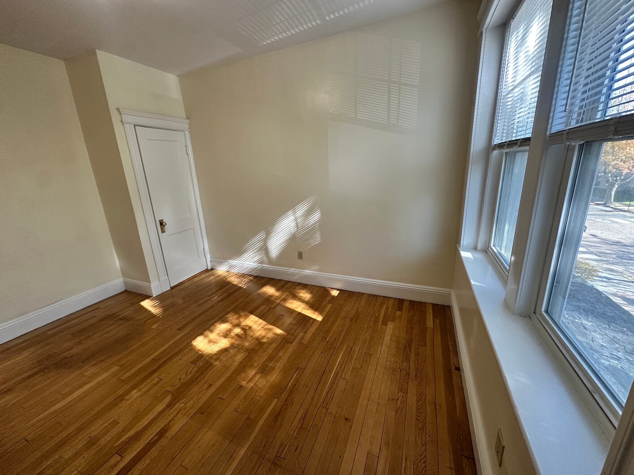 Building Photo - 43 Wendell St