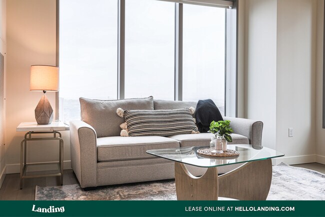 Building Photo - 225 S Grand Ave