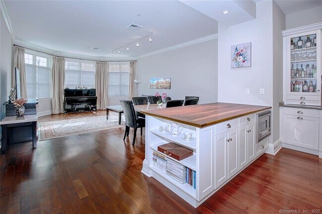 Building Photo - 100 Stone Ridge Way