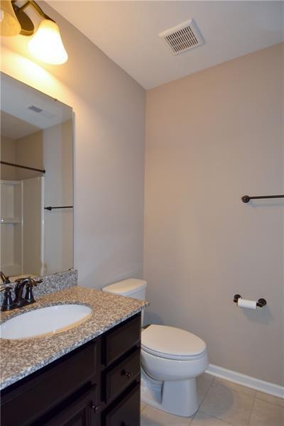 Building Photo - 618 Edison Dr
