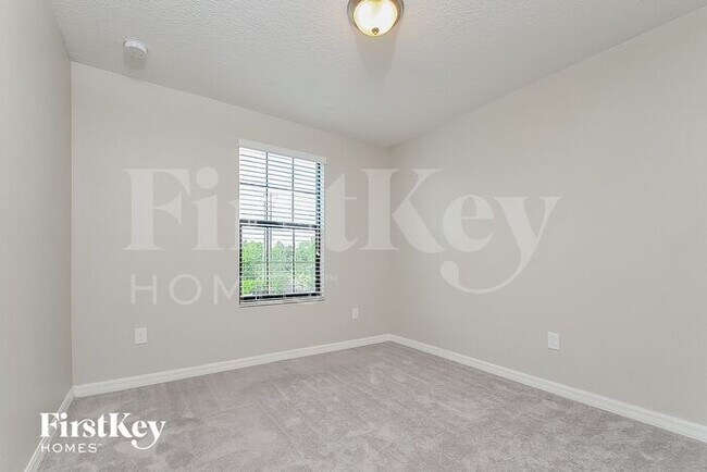 Building Photo - 12702 Hampton Hill Dr