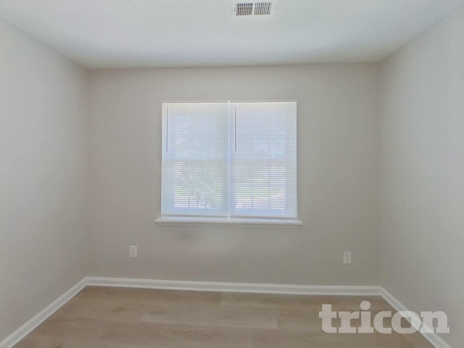 Building Photo - 701 Barbee Farm Dr