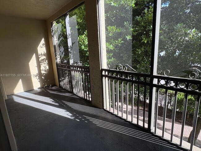 Building Photo - 2900 NW 125th Ave