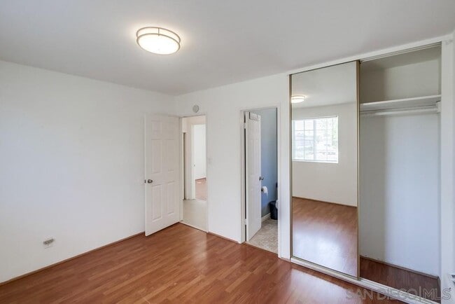 Building Photo - 5068 Baxter St