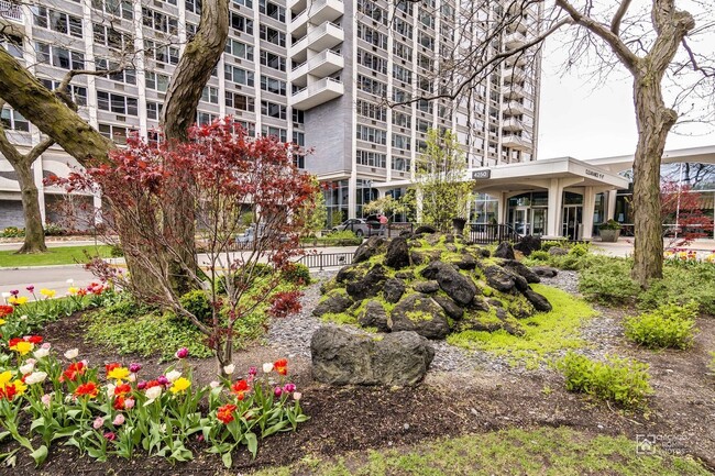 Building Photo - 4250 N Marine Dr