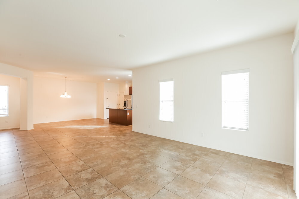 Building Photo - 4945 W Fawn Dr