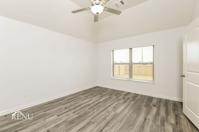 Building Photo - 1129 Wheatfield Ln