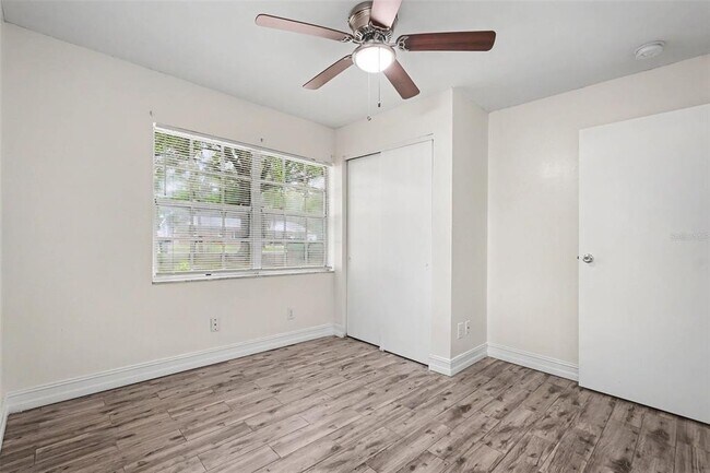 Building Photo - 5328 Lantana St