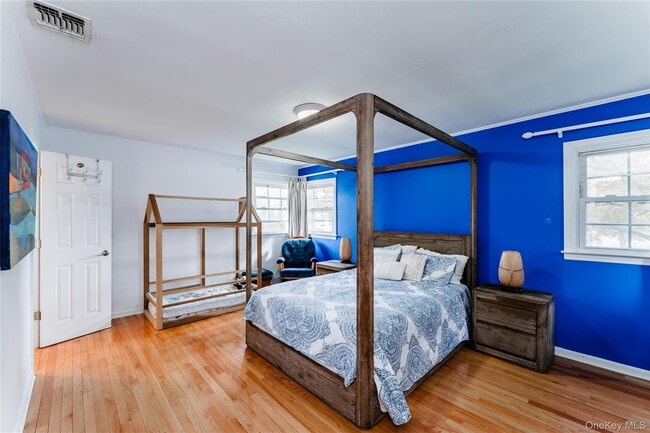 Building Photo - 575 Cornwell Ave