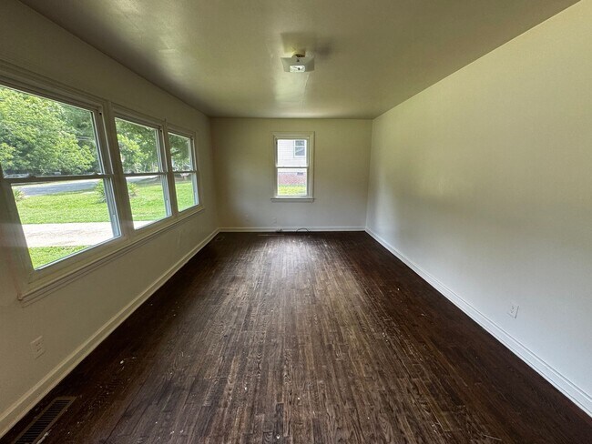 Building Photo - 109 Felter St