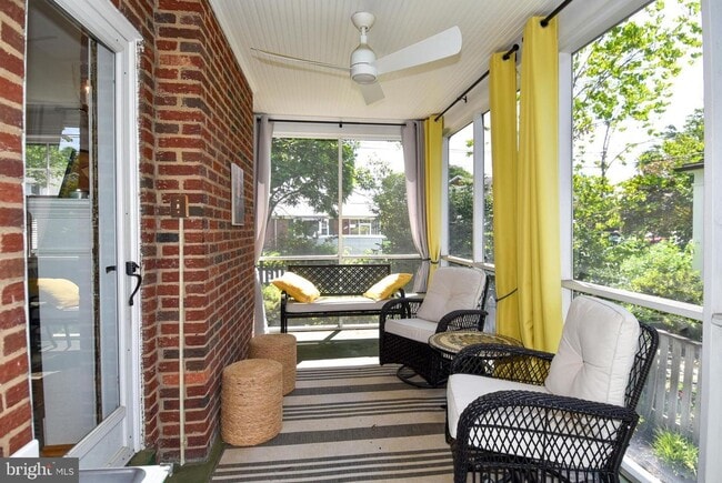 Building Photo - Discover exceptional comfort and timeless style in this beautifully updated single family residen...