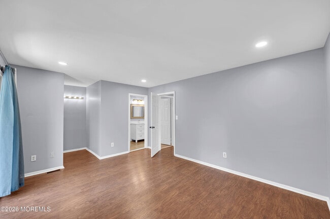 Building Photo - 35 Whistler Dr