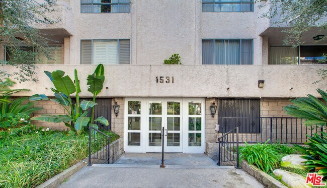 Building Photo - 1531 Camden Ave