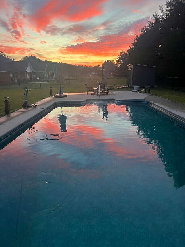 Building Photo - 1155 Raccoon Rd