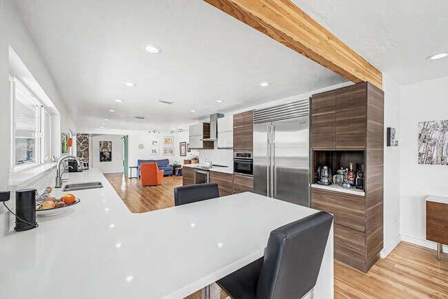 Building Photo - 2800 S Bala Dr