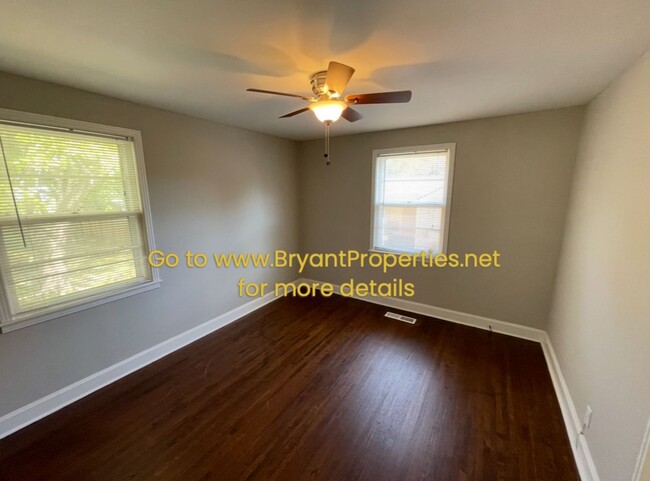 Building Photo - Nashville - Donelson Area - 2 Bedrooms 1-Bath