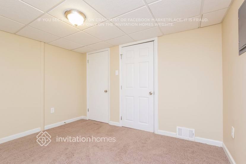 Building Photo - 1398 Yates Ave