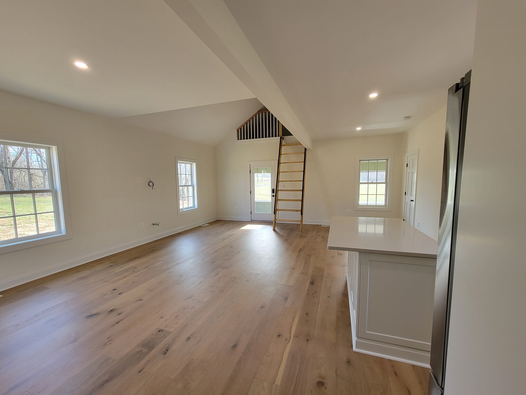 Building Photo - 7143 Hesperides Dr