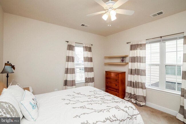 Building Photo - 5812 Falls Gate Ct