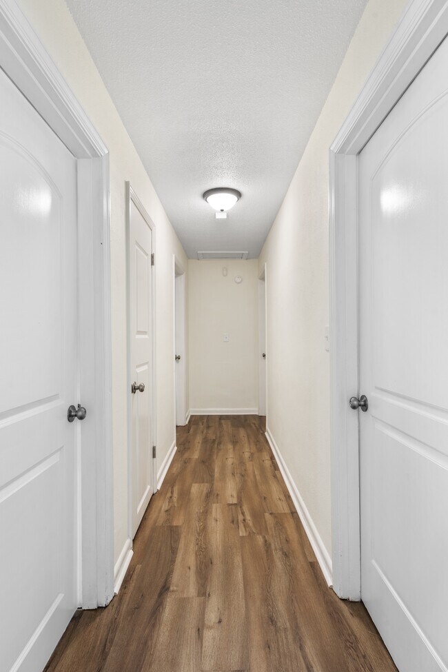 Building Photo - 1331 Phils Dr