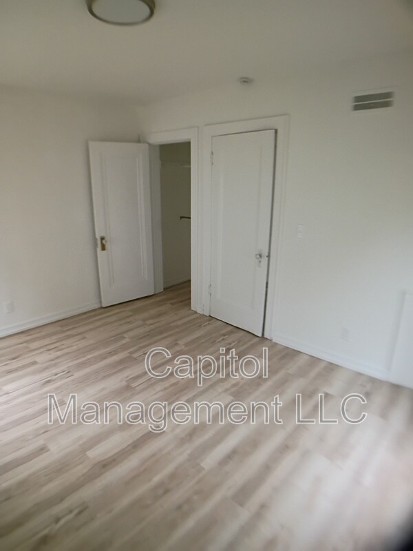 Building Photo - 316 W Saginaw St