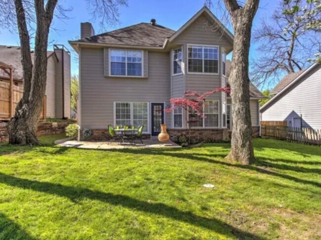 Building Photo - 4009 E 88th St