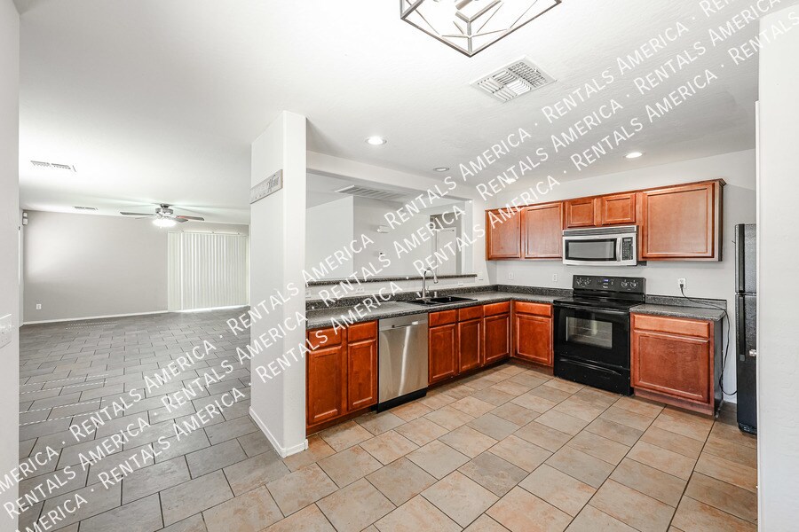 Building Photo - 25849 W Satellite Ln