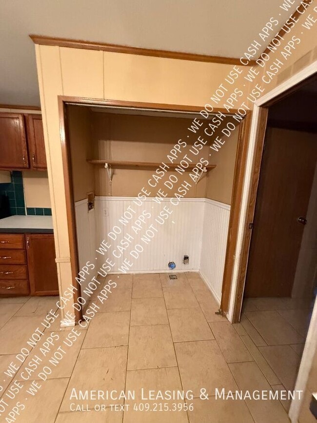 Building Photo - 2909 S Chestnut St