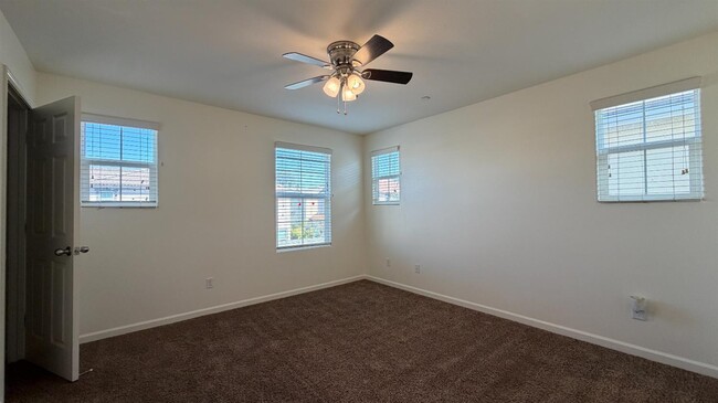 Building Photo - 3774 Amity Ln