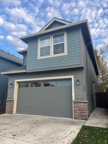 Primary Photo - 7327 S 13th St