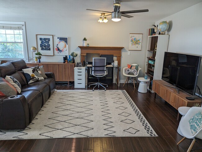 Building Photo - 3701 Ibis Dr