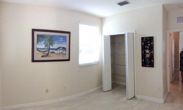 Building Photo - 2279 Shoma Dr