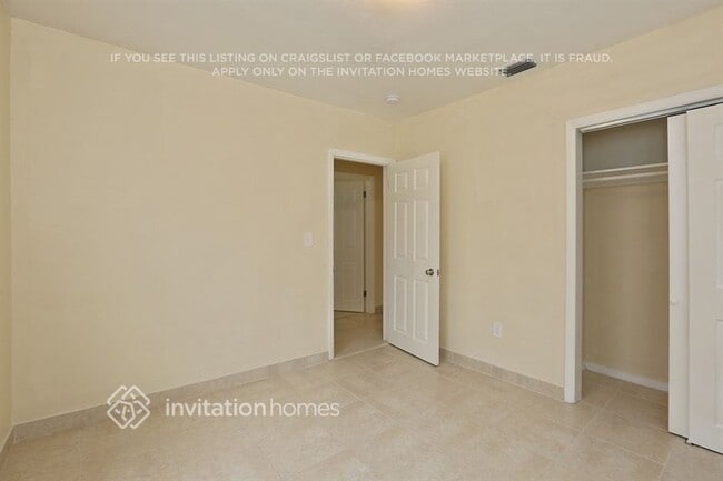 Building Photo - 18935 NW 8th Ave