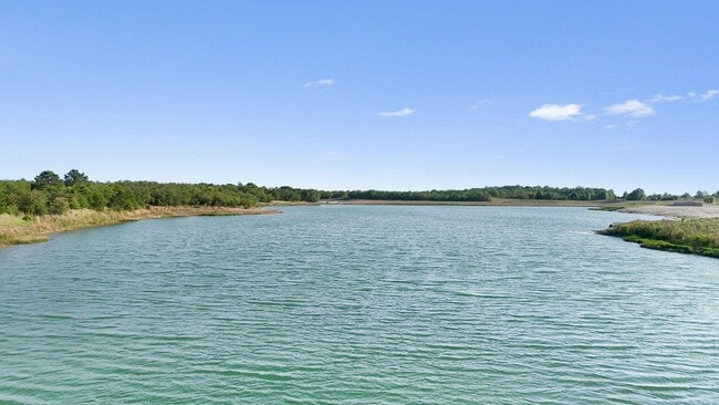 Building Photo - 423 Arrowwood Blvd