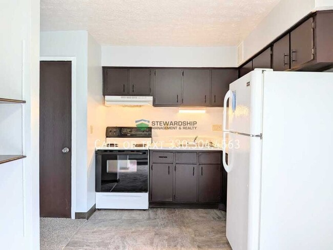 Building Photo - 311 Engadine Ct