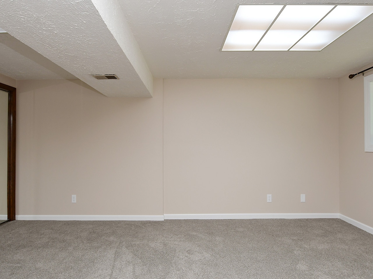 Building Photo - 14028 Madison Cir